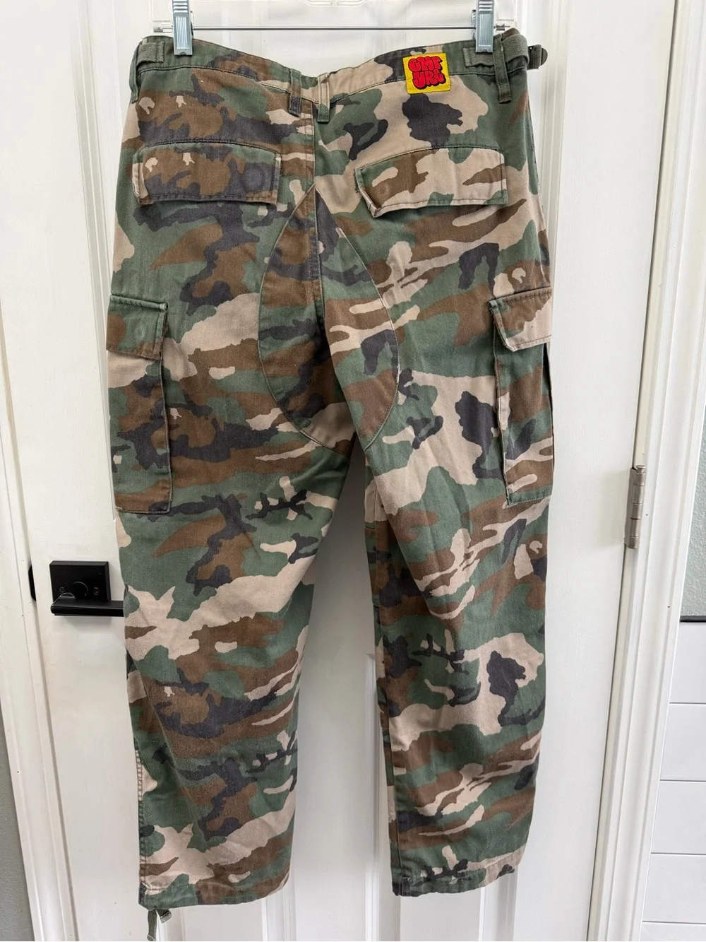 Empyre Men's Camo Cargo Pants in Woodland Green EUC - Picture 4 of 4